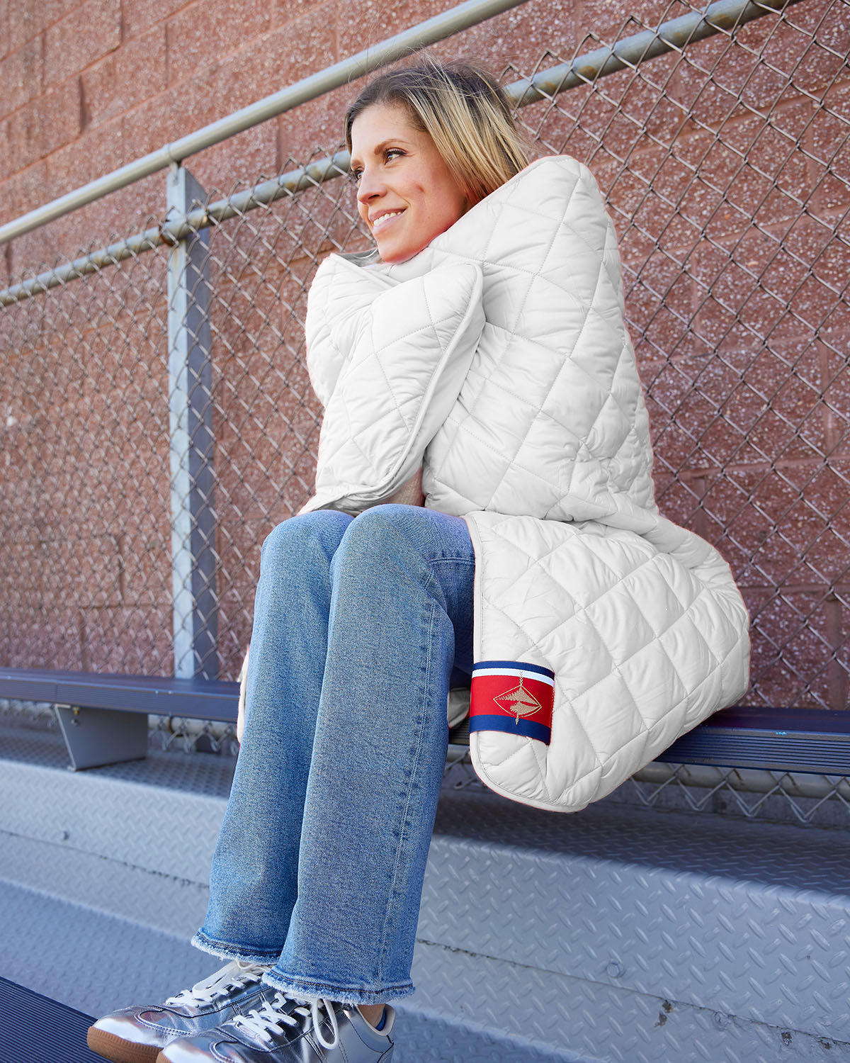 Waterproof Puffer Blanket with Pockets | Pretty Rugged