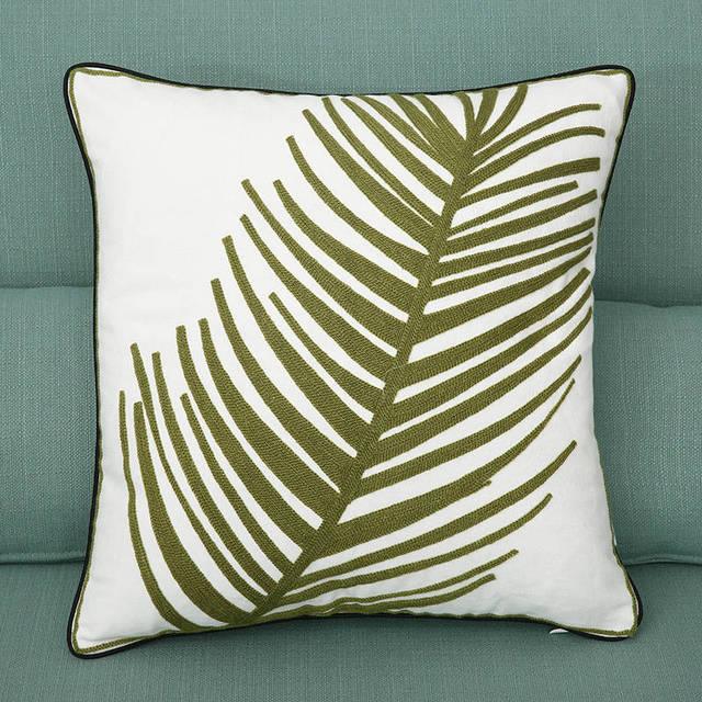 Ethnic Floral Embroidered Pillow Cover Vintage Style Cushion Cover Handmade Cavans Pillow Cases For Sofa Couch Chair Handmade Cotton Cover for Throw Pillows with Beautiful Modern Floral Patterns and Invisible Zipper 45x45cm