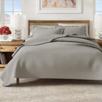 Solid Quilt - Alicia Collection