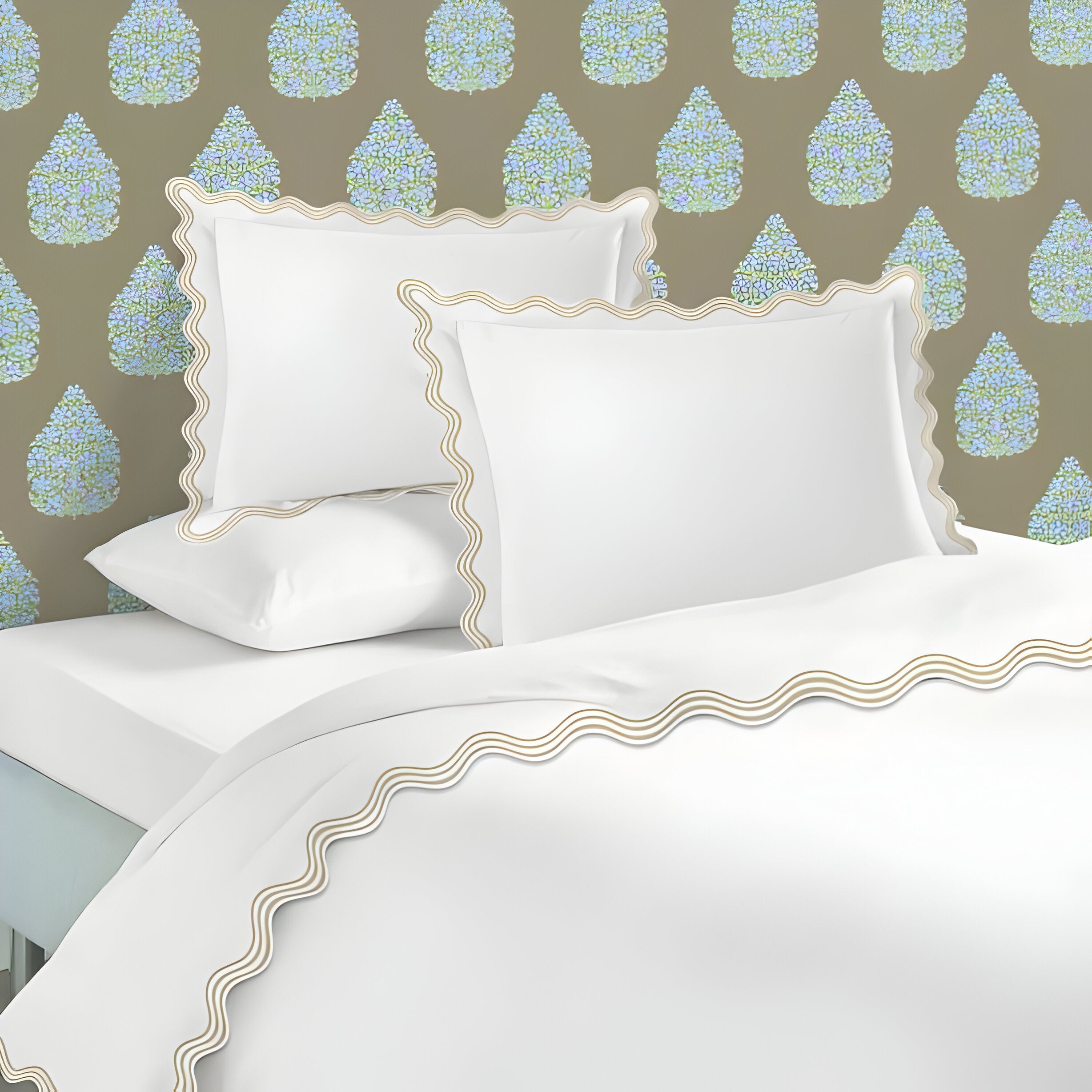 400TC Cotton Sateen Triple Scallop Embroidery Duvet Cover Set